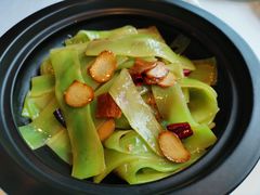 青笋煲-马仕玖煲·融合菜·酥不腻烤鸭(人大店)
