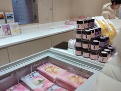 -好利来(上海长宁龙之梦店)