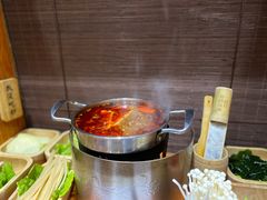 -独食火锅·半米屋台(直营总店)