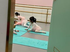 -伊叶舞蹈YEAH DANCE(LCM置汇旭辉校区)