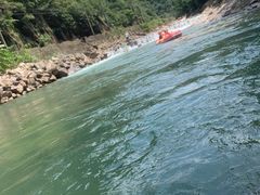 -安吉龙王山峡谷漂流
