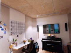 -牛班音乐学校(晶融汇购物中心店)