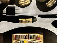 -涨巢·潮玩水疗局