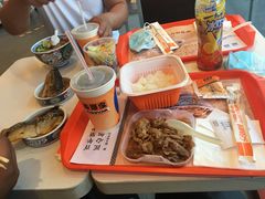 -吉野家(秀谷店)