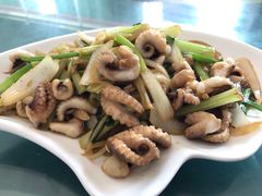 -覃记海鲜美食餐厅