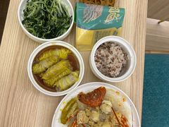 -雪梅月子中心(华侨城店)