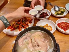-长寿参鸡汤(朝韩风情街店)
