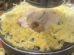 -青瓦餐厅·生鱼片·韩园烤肉(西塔店)