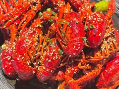 -肥肥虾庄·金牌油焖大虾(汉街SKP店)