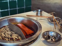 菌汤鸳鸯锅-憨铁匠老火锅(龙岗万科里店)
