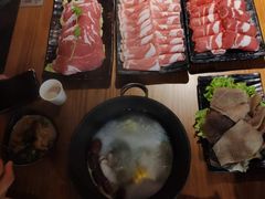 -呷哺呷哺(凯旋广场店)
