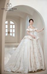-洋洋婚纱品牌集合店