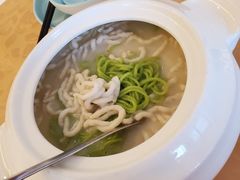 -新镇江酒家(南京西路店)
