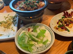 -云海肴·汽锅鸡·云南菜(天山百盛优客店)