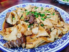 -壹阁胡羊焖饼(特色小吃街店)