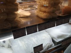 -白玉兰食品(汇联商厦店)