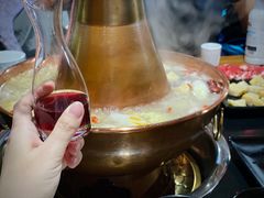 -果松木炭酸菜铜火锅·外婆参鸡汤