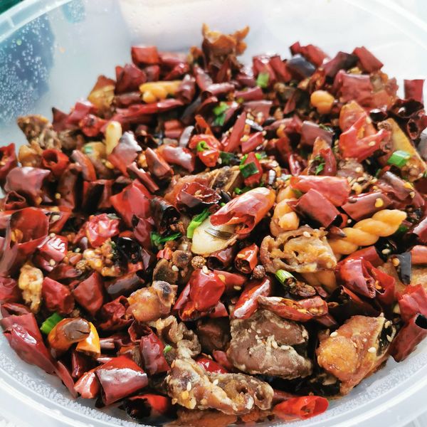 肥肠辣子鸡 ￥ 58