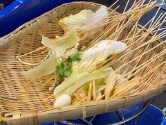 百种串串-马路边边 传媒大学店