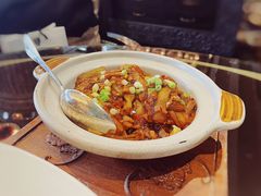 鱼香茄子腐竹煲-北京四季酒店·采逸轩