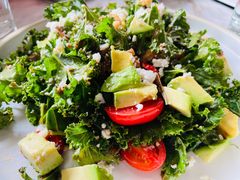 羽衣甘蓝沙拉-the rug 飞毯 (朝阳公园店)