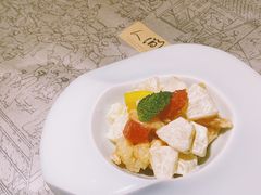凤梨虾球-穹六人间 people 6(岳阳路店)