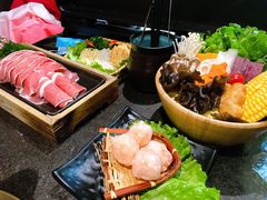 -湊湊火锅·茶憩(新中关购物中心店)