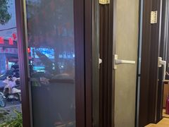 -杨肥肠火锅大排档(火车站花园店)