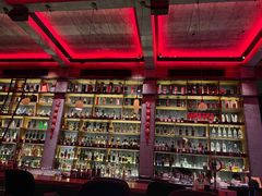 -饮湖威士忌鸡尾酒吧