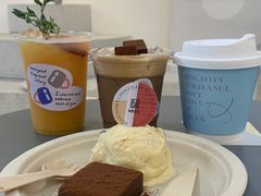 -HUGS coffee(东区店)