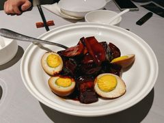元宝目鱼红烧肉-屋里厢上海菜馆
