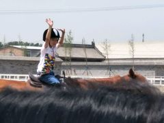 你看到了吗我是很开心的-月河湾马术俱乐部(朝阳店)