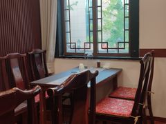 -万和春排骨砂锅米饭(湖北路店)