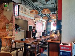 大堂-炉小二铜锅牛蛙•川湘菜(三里屯店)