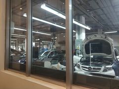 -奔驰北京极光星徽(四元桥店)