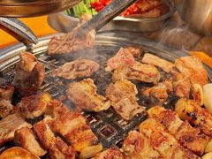 -唯成•韩国炭火烤肉 유성고기