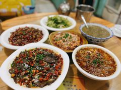 -勇猛子川菜馆(新军路店)