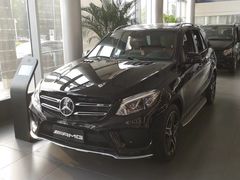 -天津波士信达奔驰4S店(卫津南路店)