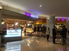 -大食代美食广场(上海中心店)