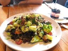 藜麦牛油果沙拉-麦田工坊(月湖店)