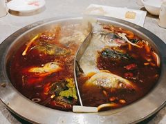 -忘情水鱼头·鲜鱼火锅(滨江中路店)
