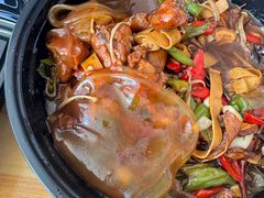 -临沂铁锅鲜鸡现炒青椒大公鸡干煸鸡(三元桥店)