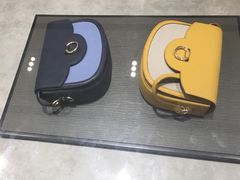 -CHARLES&KEITH(城西银泰店)