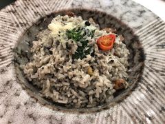 -露露家咖啡店