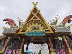 -七彩云南欢乐世界