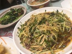 -吴记酱骨炖菜馆(西大直街店)