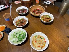 -富正毅三下锅·湘西韵味(天门山索道店)