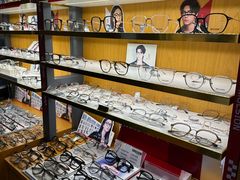 -优医视平价眼镜蔡司依视路折扣工厂店(十里堡店)