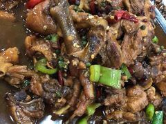 -八两八金·莱芜特色炒鸡(市南漳浦路店)