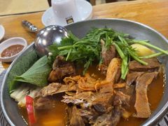 -喇喇排骨火锅·传统韩式脊骨汤(望京西园总店)
